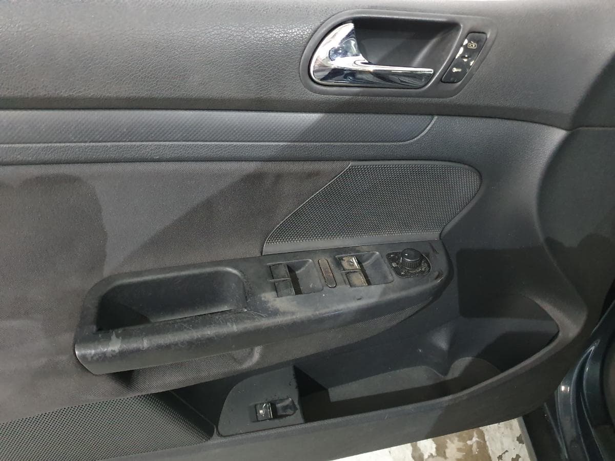 Volkswagen Golf 1.4 FSI · Ano 2004 — imagen 32