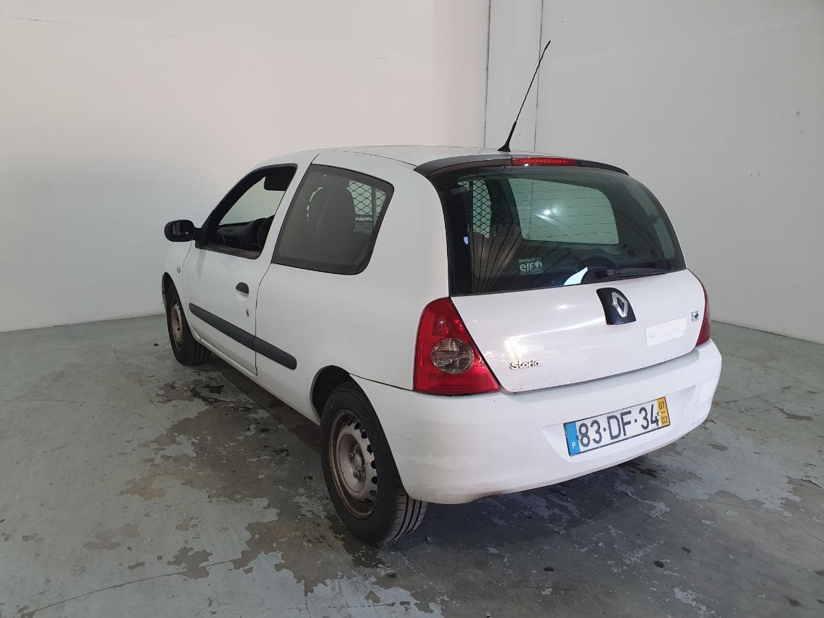 Renault Clio 1.5 DCI · Año 2007 — imagen 7