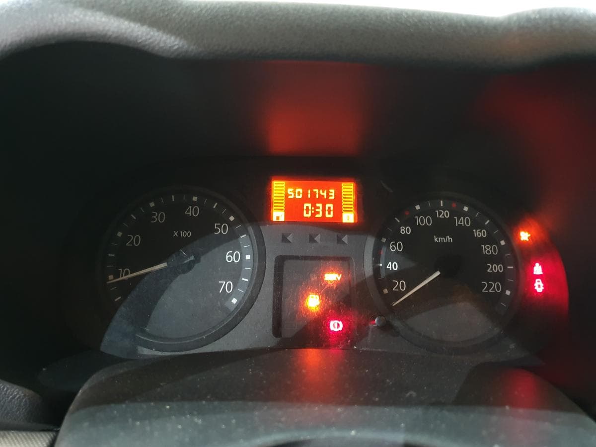 Renault Clio 1.5 DCI · Año 2007 — imagen 22