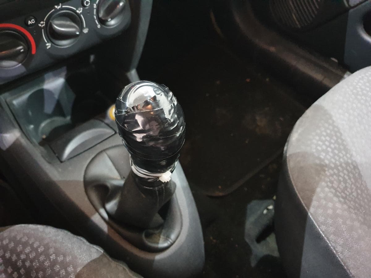 Renault Clio 1.5 DCI · Año 2007 — imagen 24