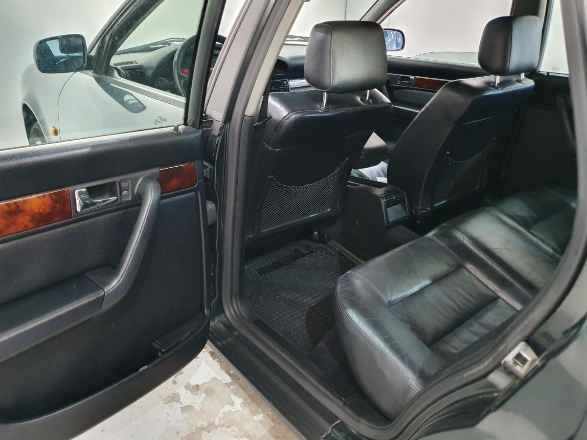 Audi A6 1.9 TDI · Ano 1994 — imagem 27