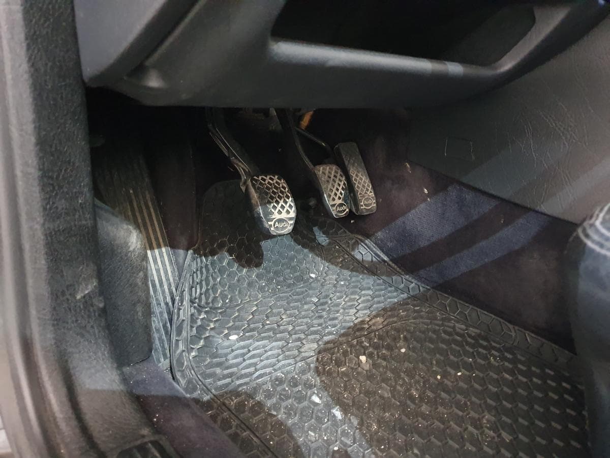 Audi A6 1.9 TDI · Ano 1994 — imagem 30