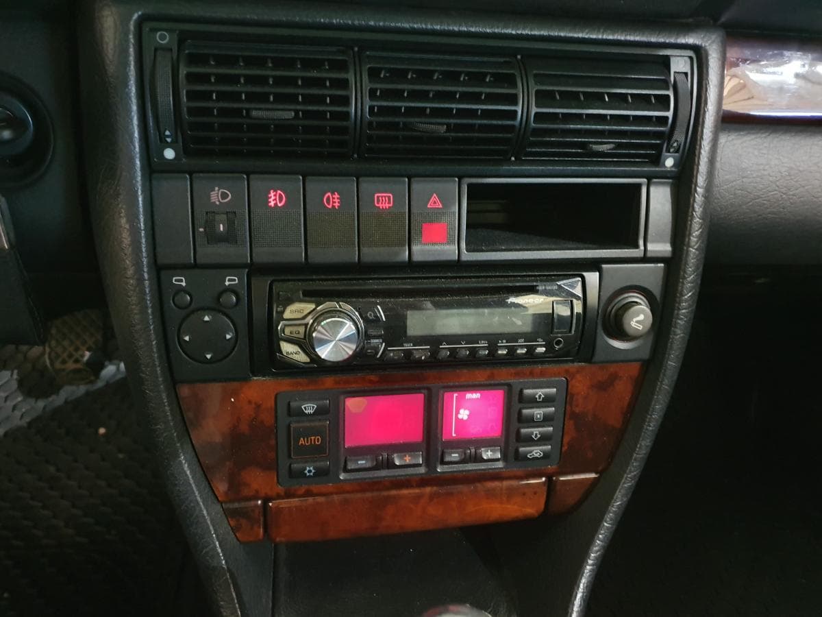 Audi A6 1.9 TDI · Ano 1994 — imagem 38