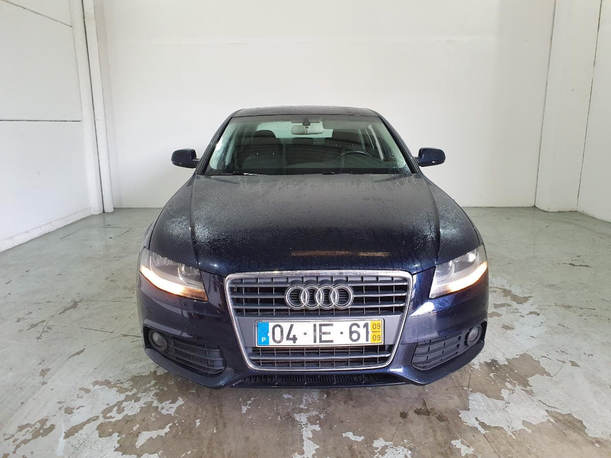 Audi A4 2.0 TDI · Ano 2009 — image 2
