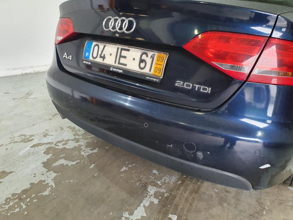 Audi A4 2.0 TDI · Ano 2009 — image 6