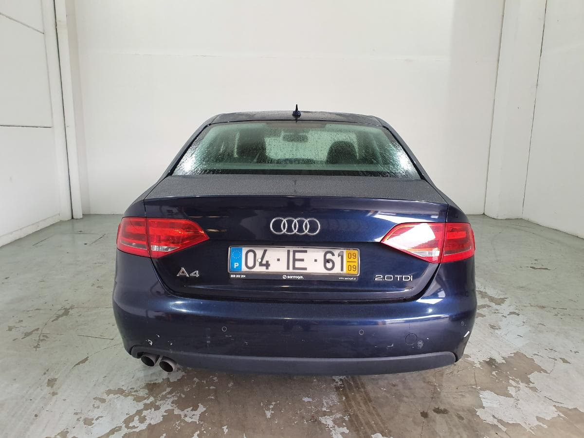 Audi A4 2.0 TDI · Ano 2009 — image 7