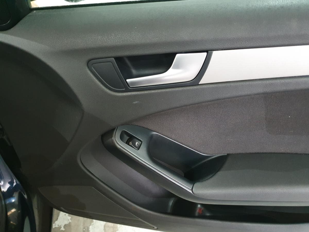 Audi A4 2.0 TDI · Ano 2009 — image 20