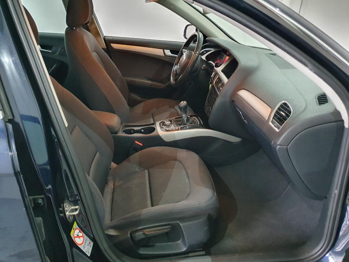 Audi A4 2.0 TDI · Ano 2009 — image 21