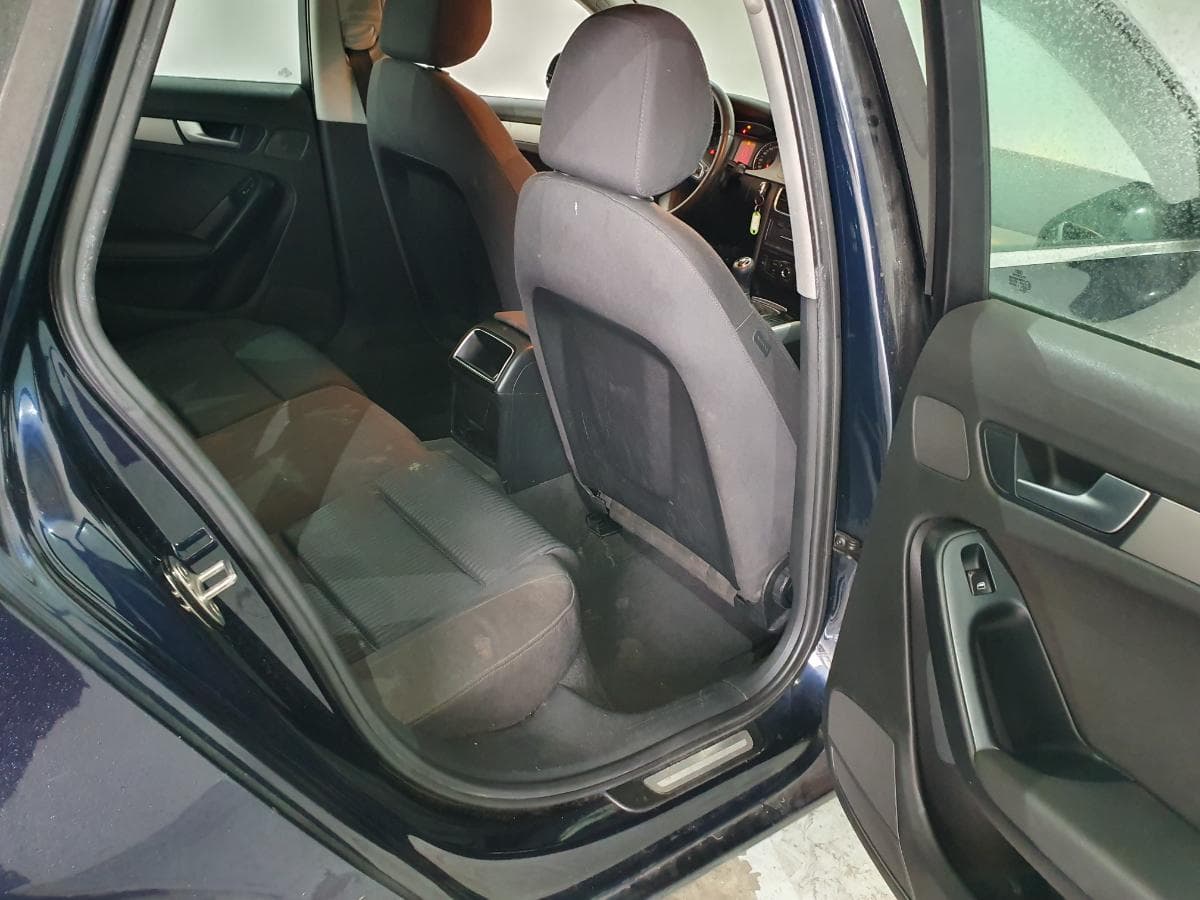 Audi A4 2.0 TDI · Ano 2009 — image 24
