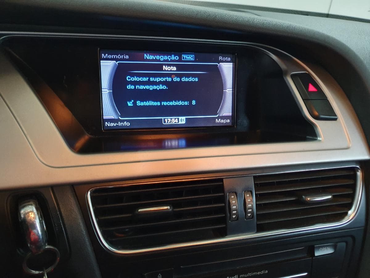 Audi A4 2.0 TDI · Ano 2009 — image 31