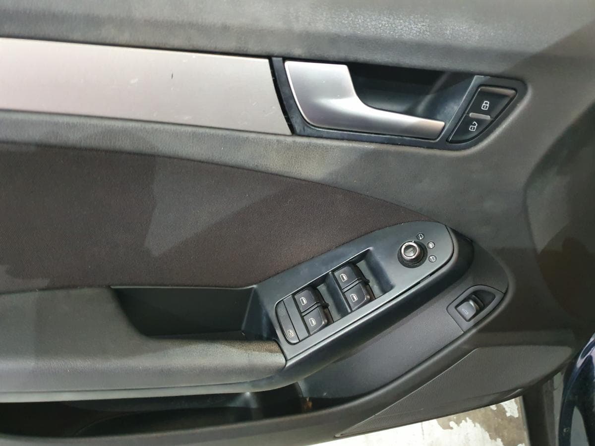 Audi A4 2.0 TDI · Ano 2009 — image 39