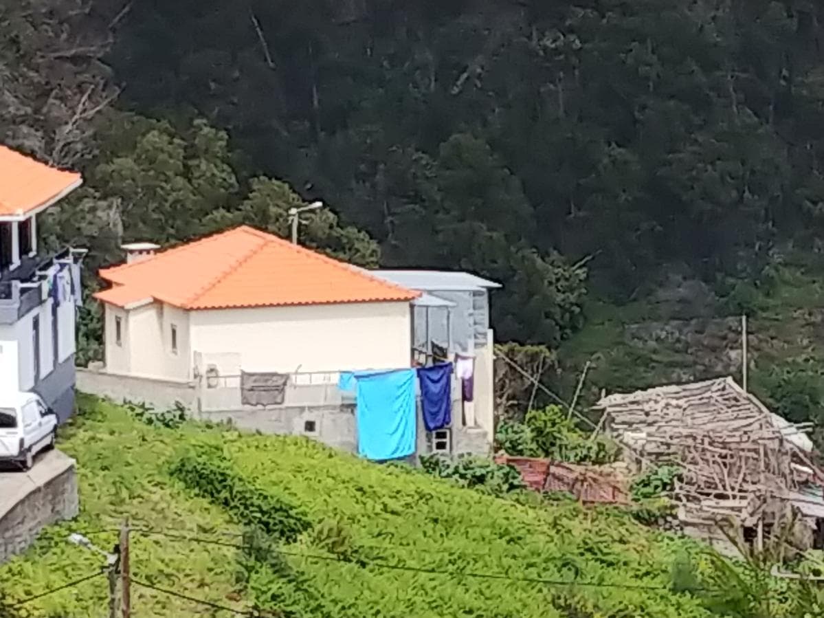 Proporção de 1/8 de Moradia · Ribeira Brava, Ilha da Madeira — image 1