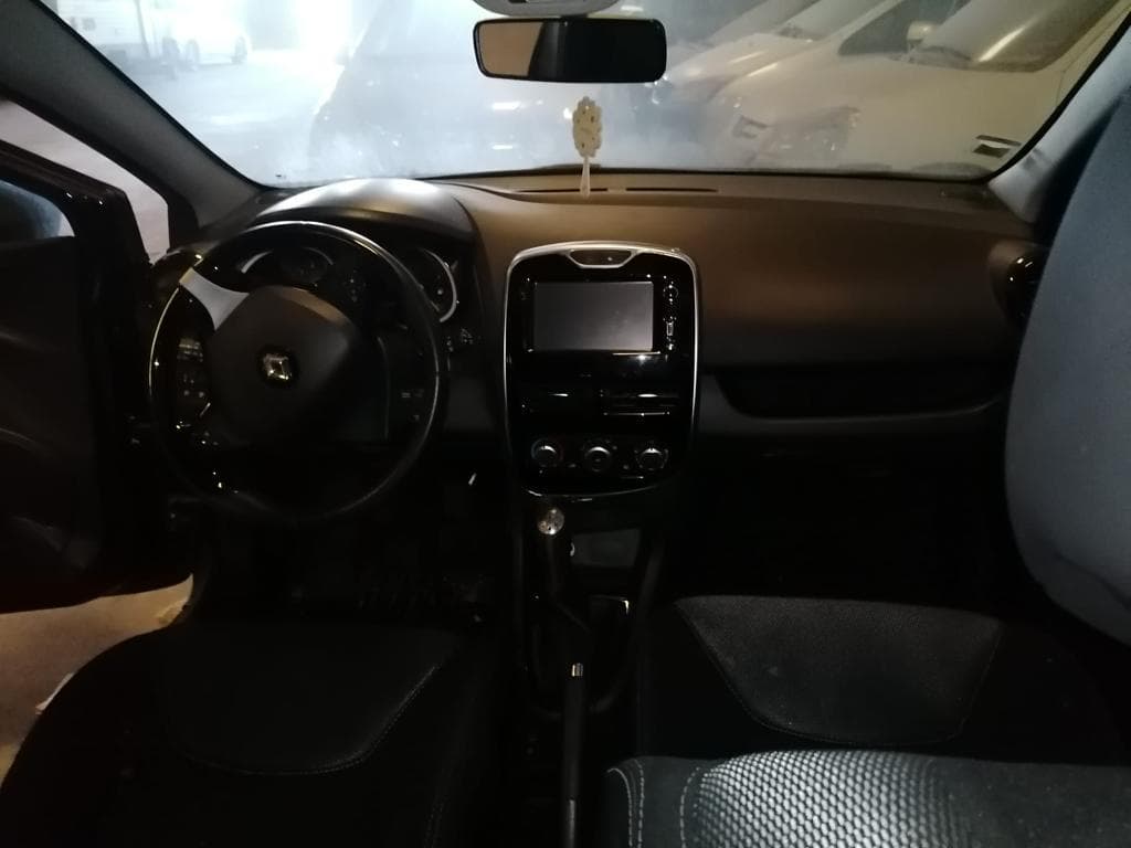 Renault Clio 1.5DCI · Ano 2015 — imagen 19