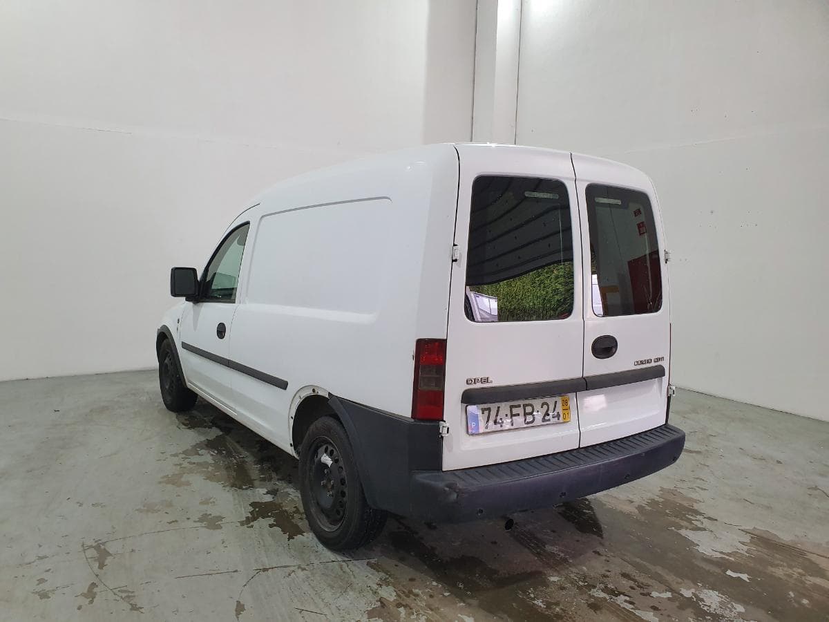Opel Combo 1.3CDTI 16V · Ano 2008 — imagem 4