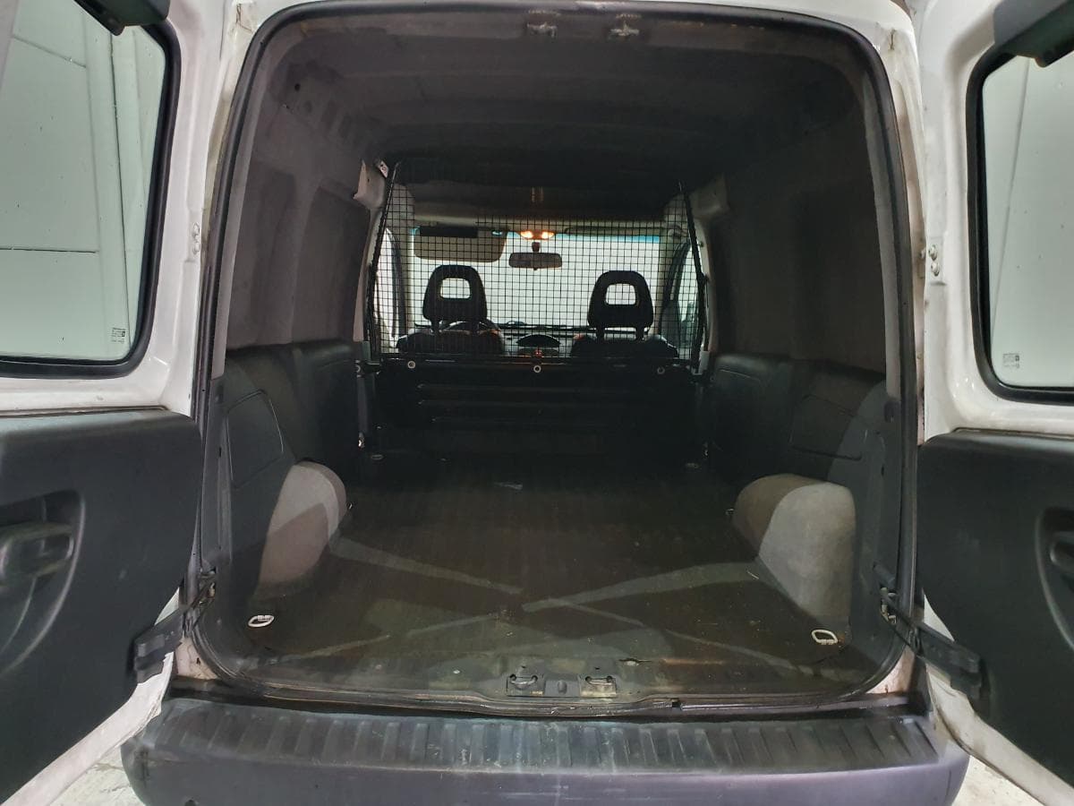 Opel Combo 1.3CDTI 16V · Ano 2008 — imagem 8
