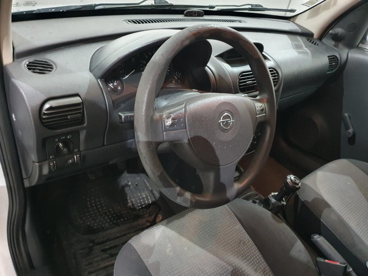 Opel Combo 1.3CDTI 16V · Ano 2008 — imagem 25