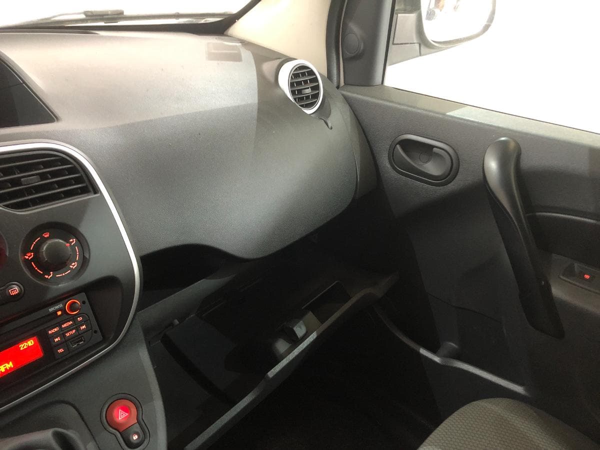 Renault Kangoo · 3 Lugares · Ano 2020 — imagem 34
