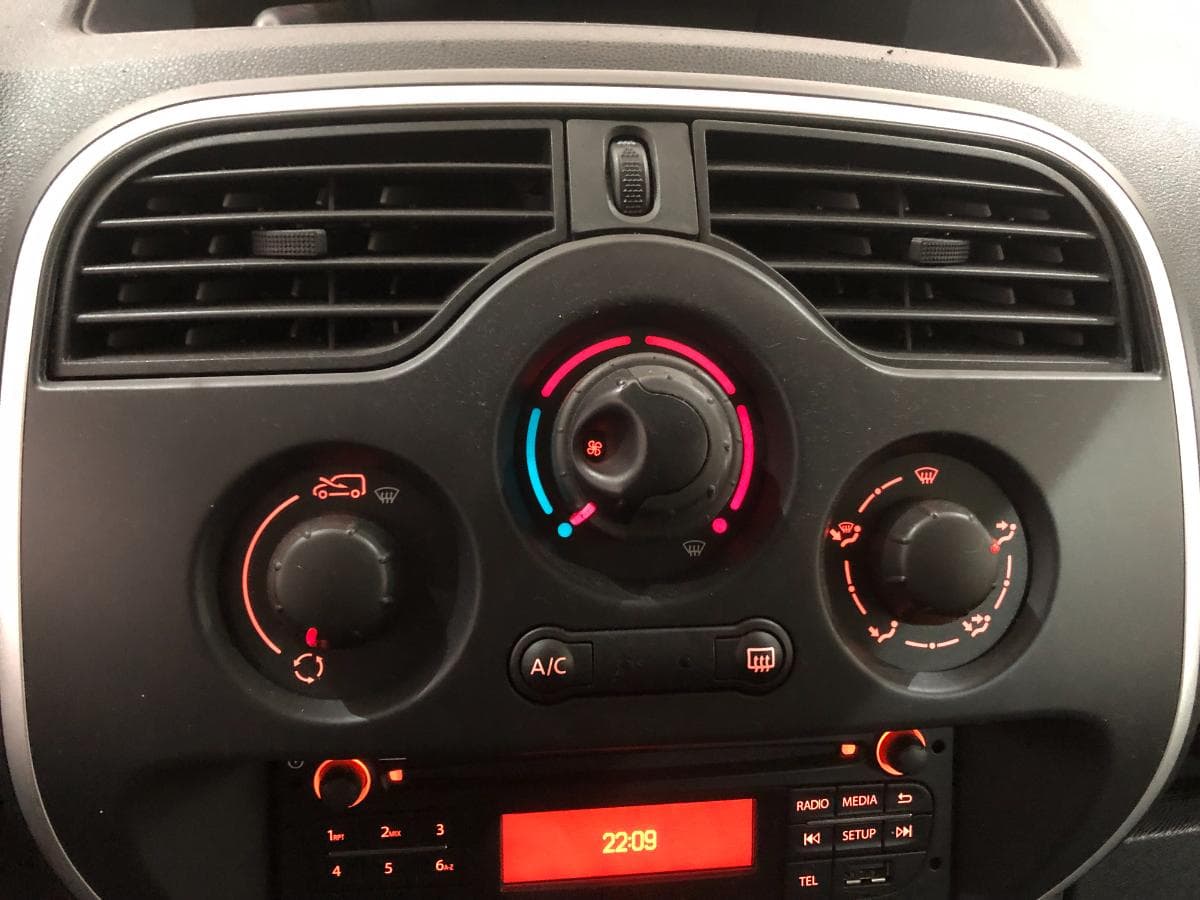 Renault Kangoo · 3 Lugares · Ano 2020 — imagem 32
