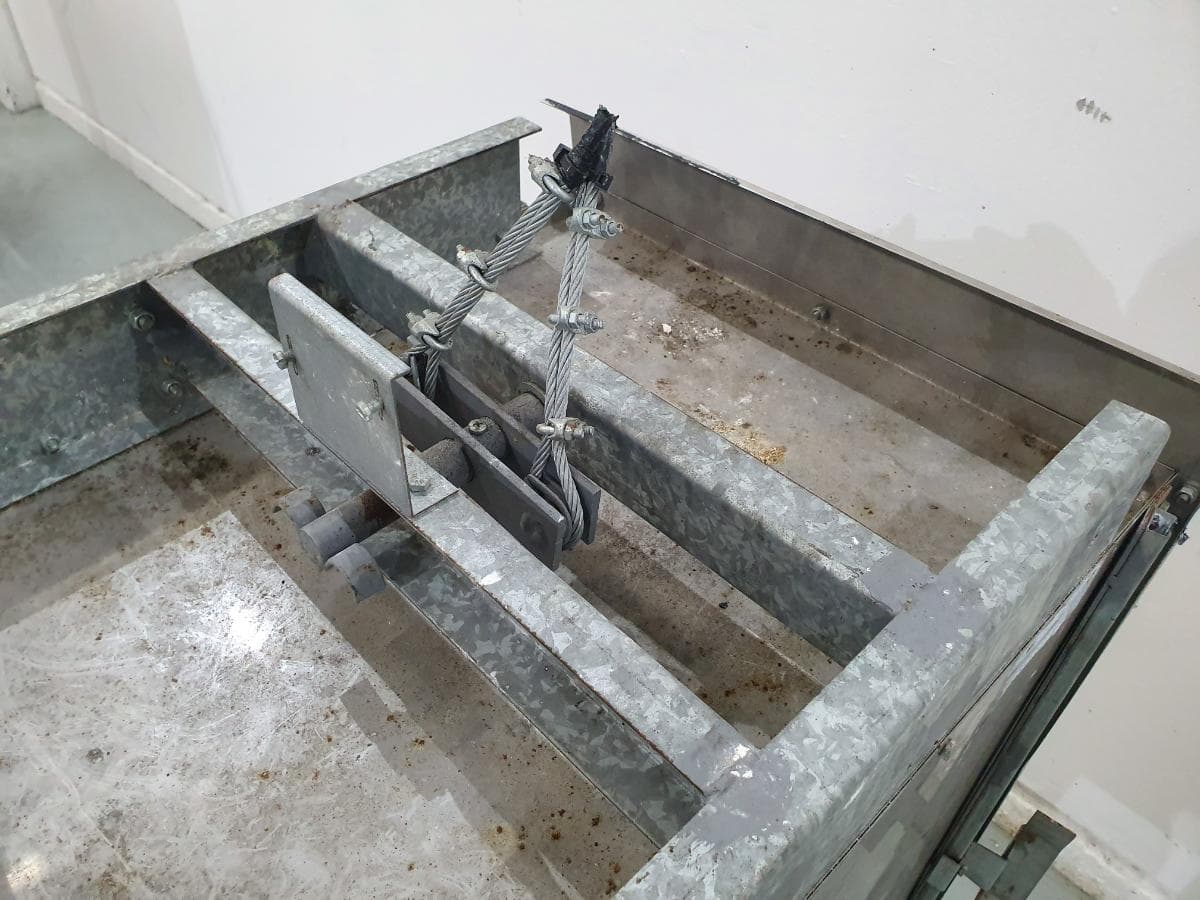 Elevador/Monta Pratos — imagen 4