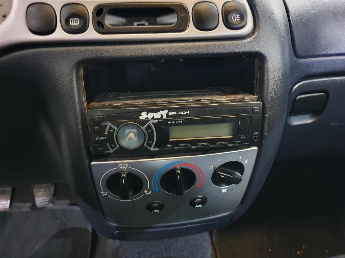 Ford Puma 1.4 · Ano 1998 — image 27