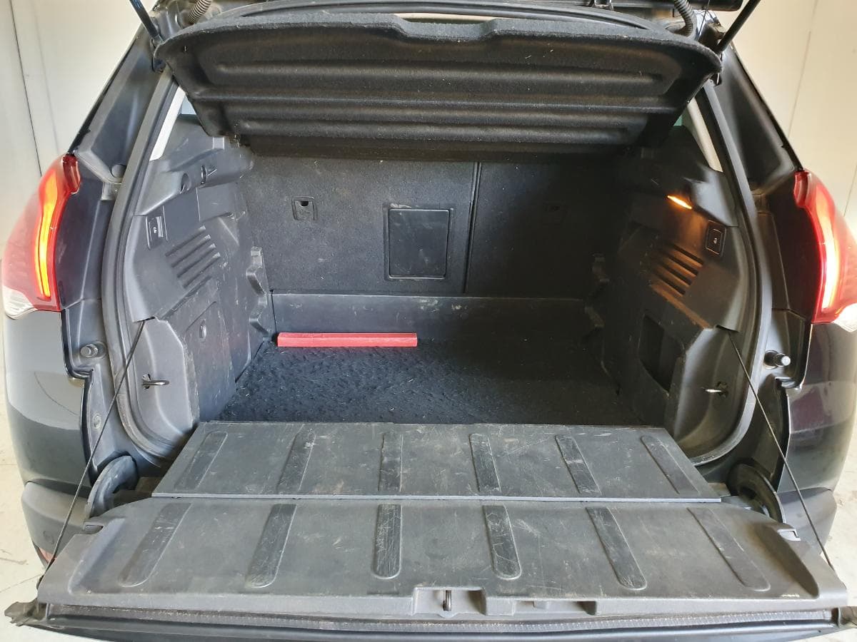Peugeot 3008 1.6 BlueHDI · Ano 2015 — imagem 9