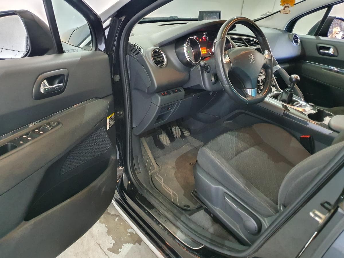 Peugeot 3008 1.6 BlueHDI · Ano 2015 — imagem 23