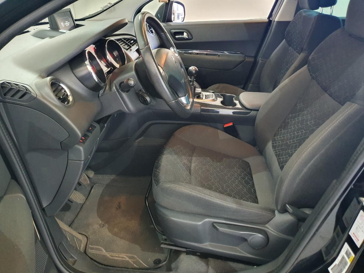 Peugeot 3008 1.6 BlueHDI · Ano 2015 — imagem 25