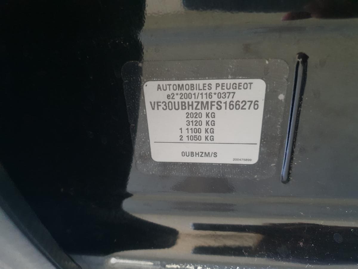 Peugeot 3008 1.6 BlueHDI · Ano 2015 — imagem 32