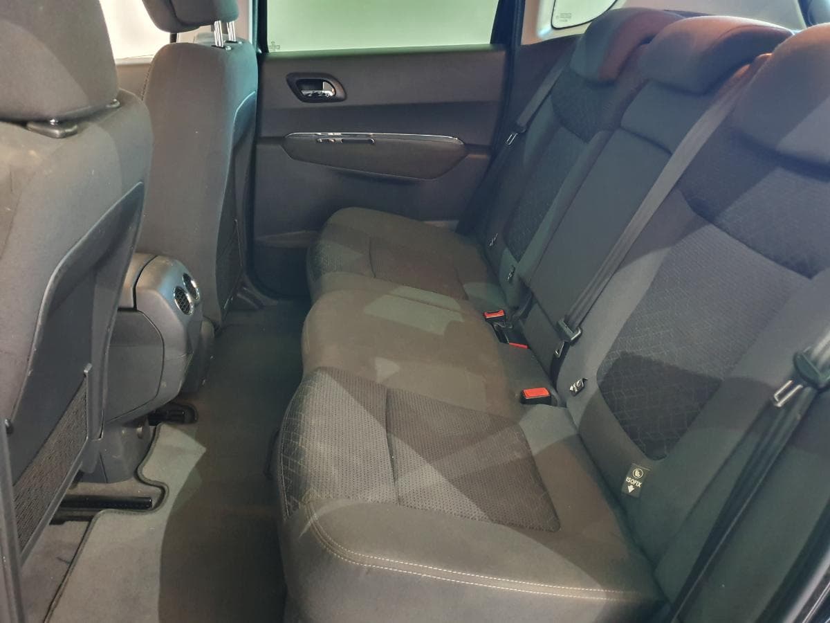 Peugeot 3008 1.6 BlueHDI · Ano 2015 — imagem 35