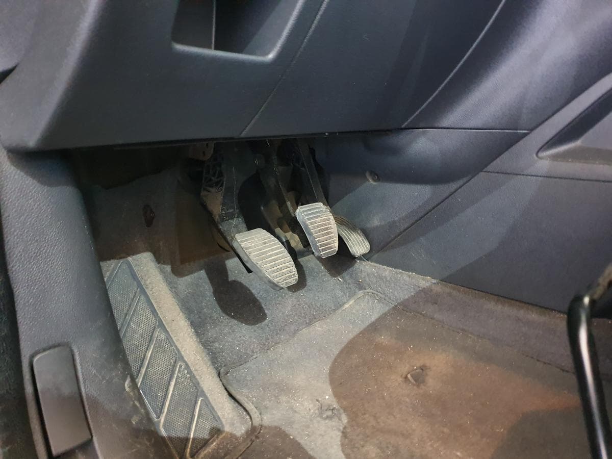 Peugeot 3008 1.6 BlueHDI · Ano 2015 — imagem 36