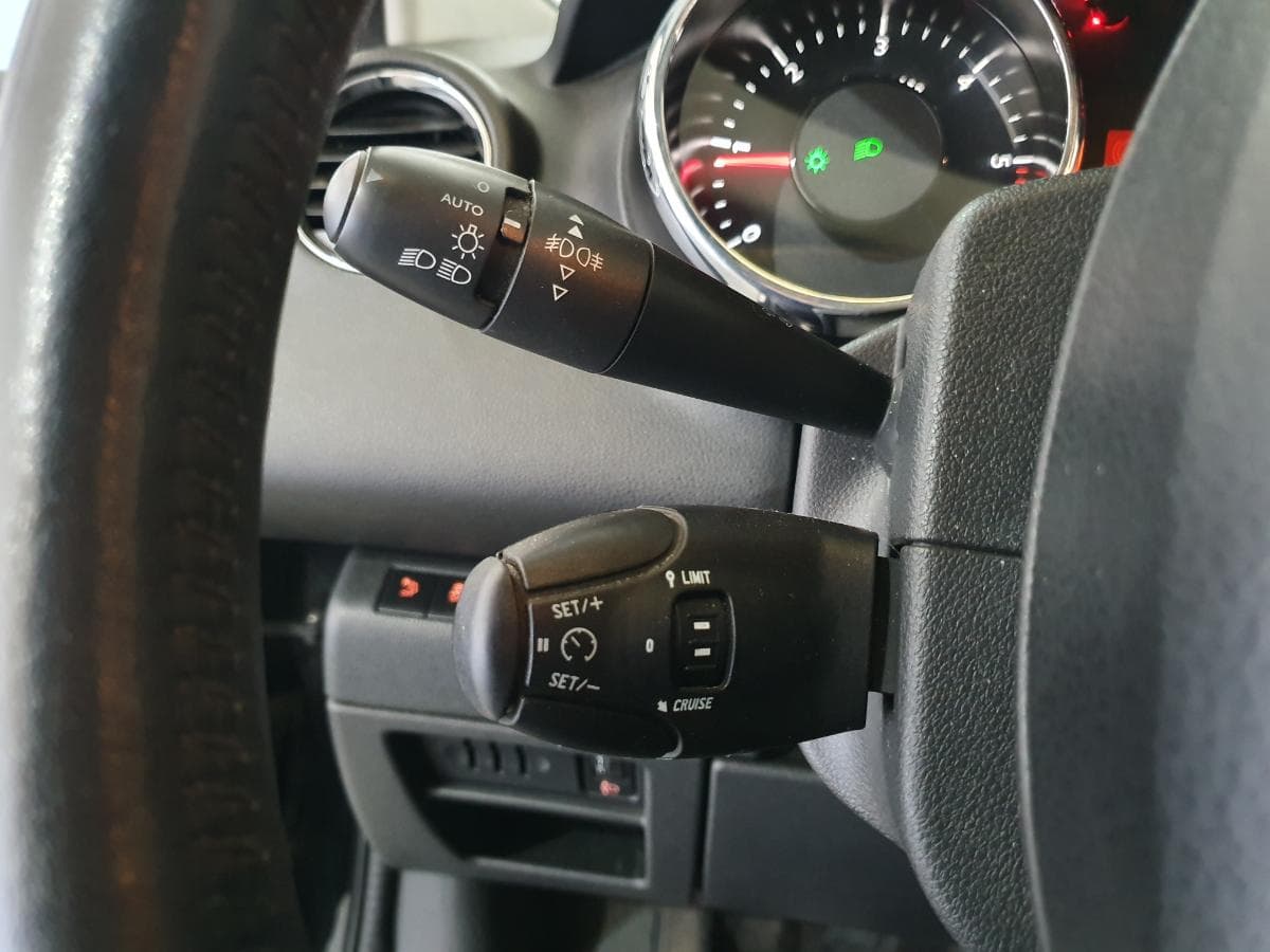 Peugeot 3008 1.6 BlueHDI · Ano 2015 — imagem 45