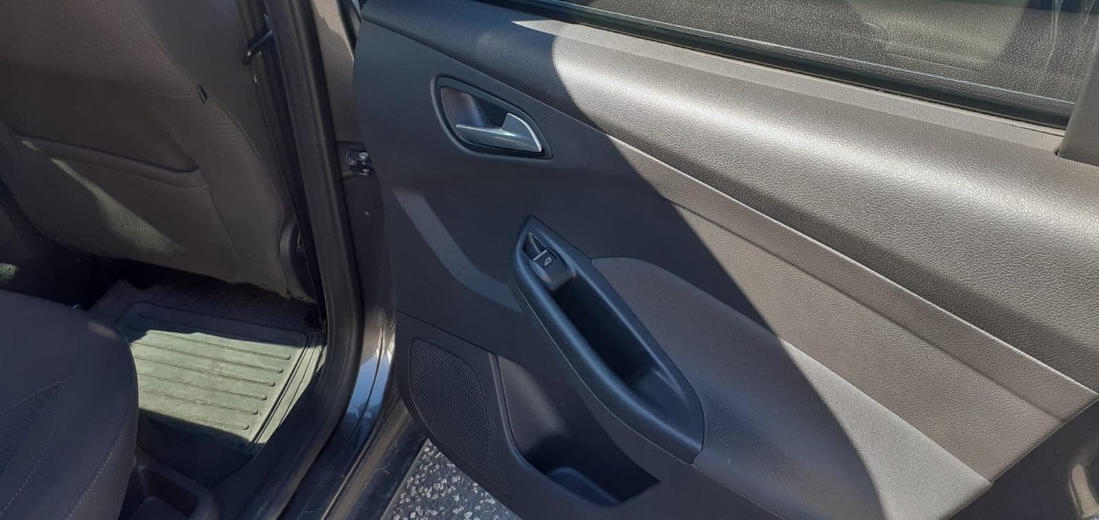 Ford Focus 1.5TDCI · Ano 2016 — imagem 16