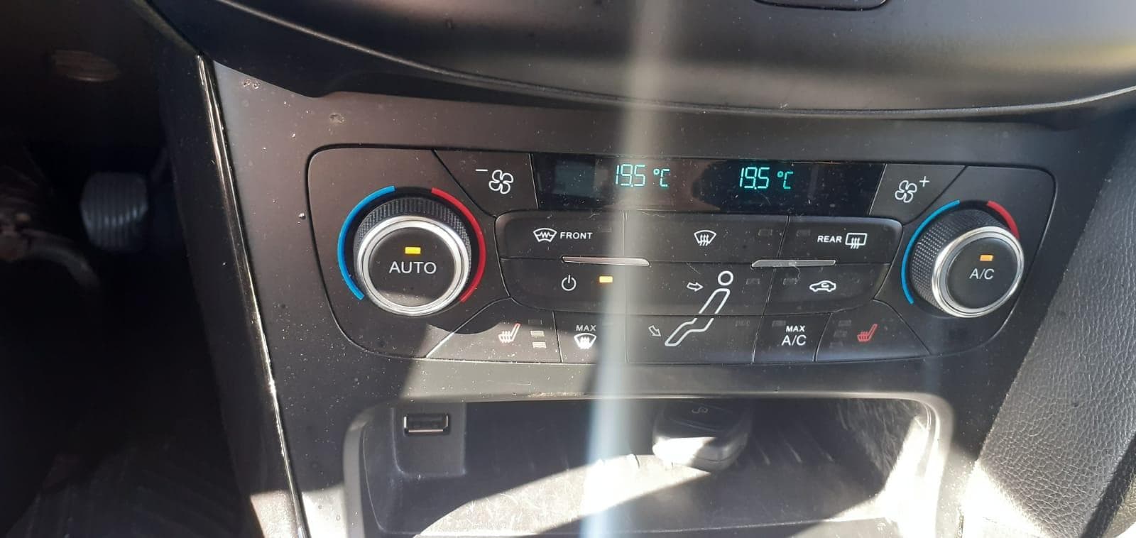 Ford Focus 1.5TDCI · Ano 2016 — imagem 24