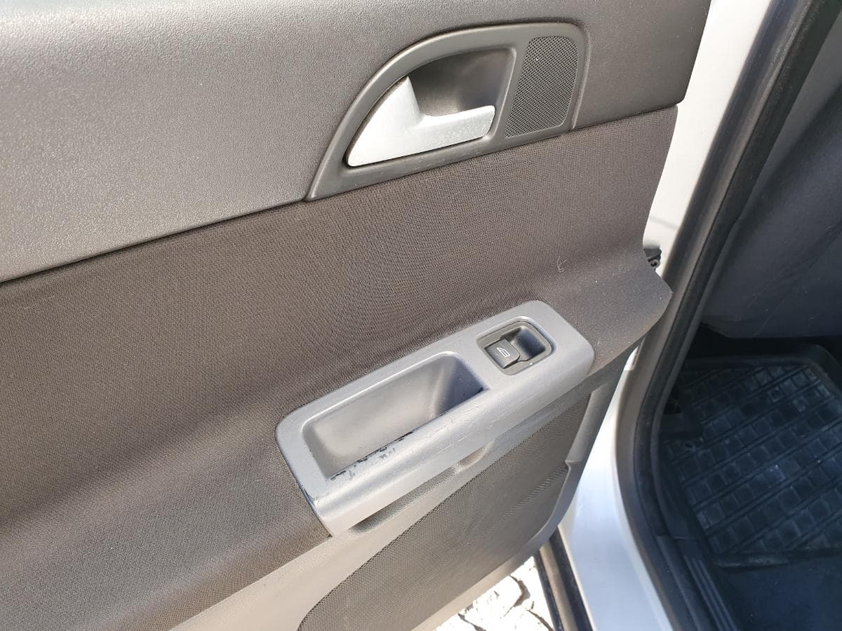 Volvo V50 2.0D · Ano 2005 — imagen 20