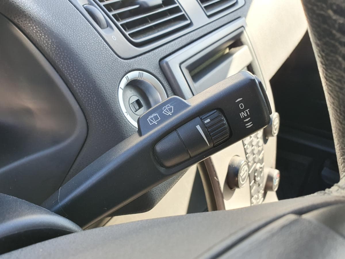 Volvo V50 2.0D · Ano 2005 — imagen 23