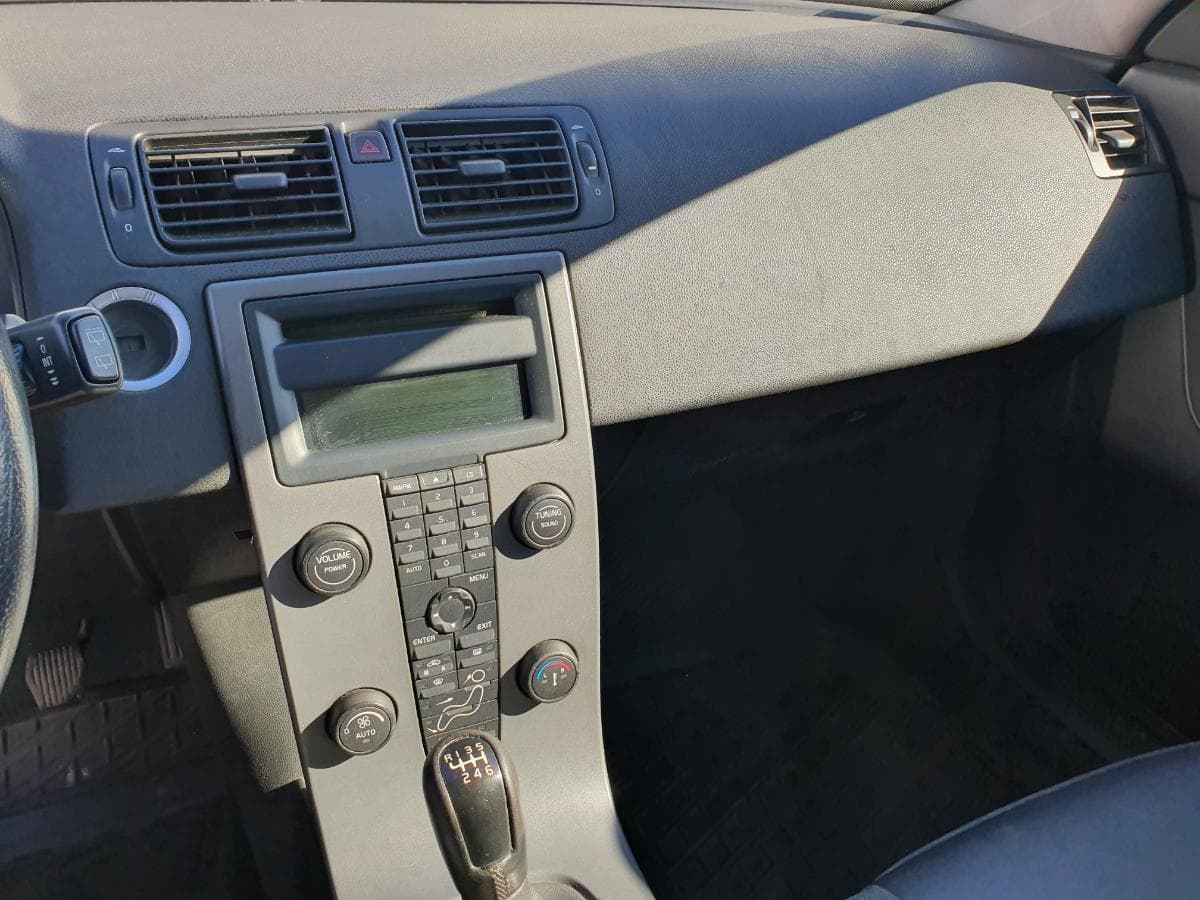 Volvo V50 2.0D · Ano 2005 — imagen 24