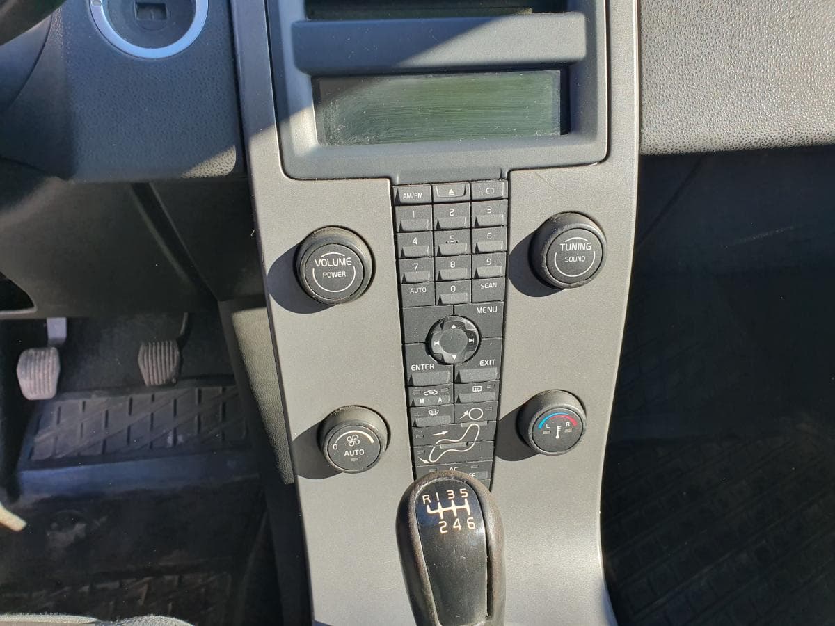 Volvo V50 2.0D · Ano 2005 — imagen 25