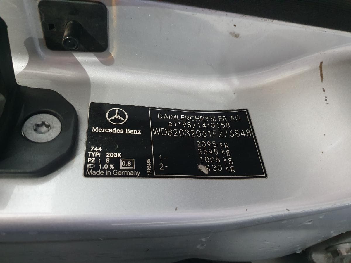 Mercedes-Benz C220 2.2 CDI · Ano 2002 — imagem 30
