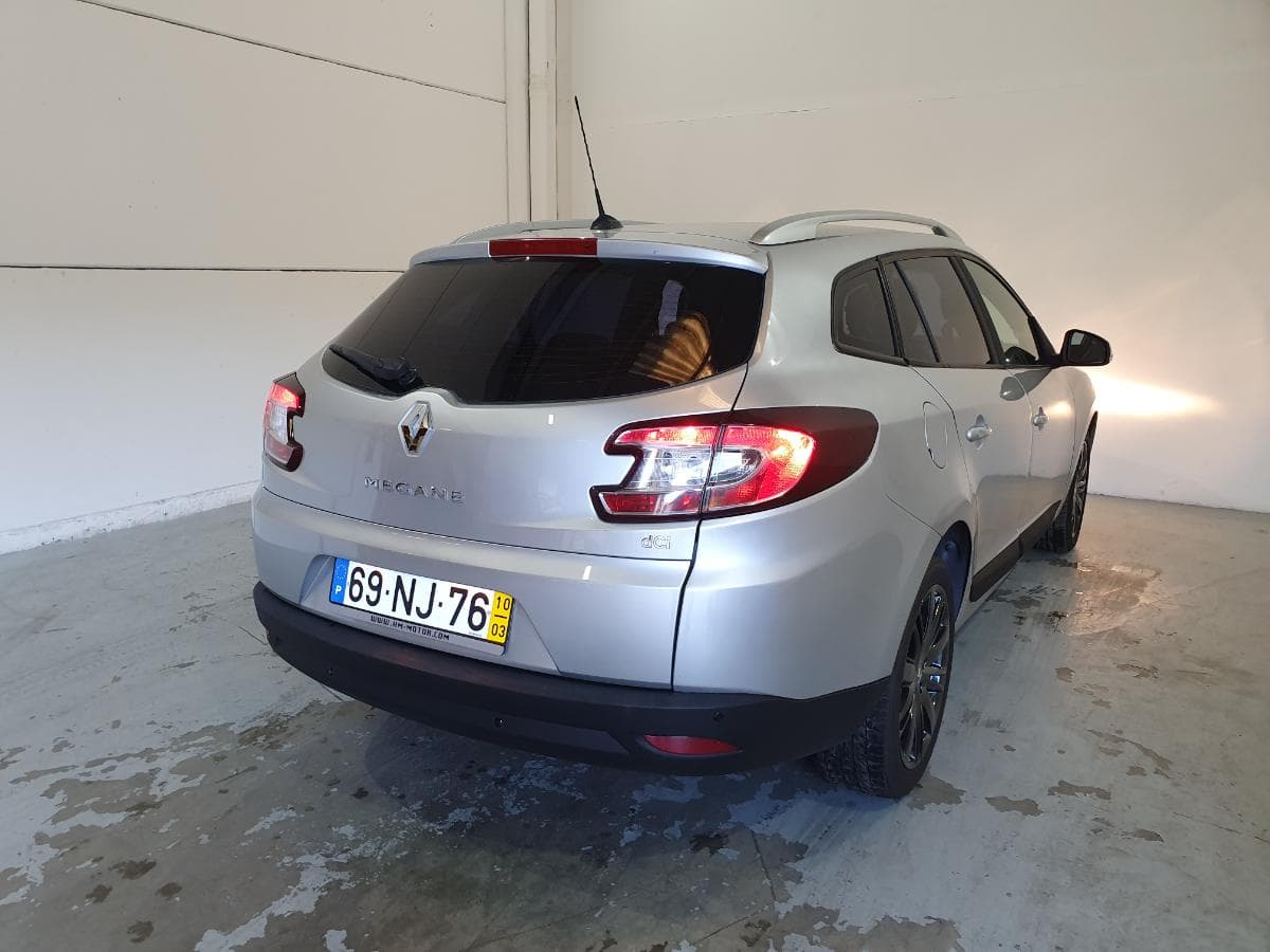 Renault Mégane 1.5 DCI · Ano 2010 — imagem 9