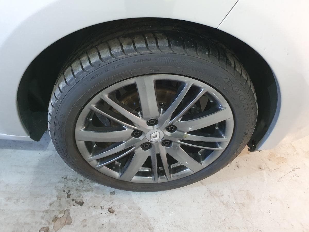 Renault Mégane 1.5 DCI · Ano 2010 — imagem 17