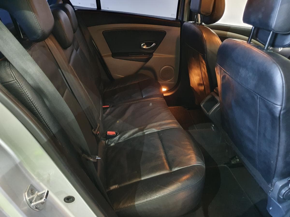 Renault Mégane 1.5 DCI · Ano 2010 — imagem 22