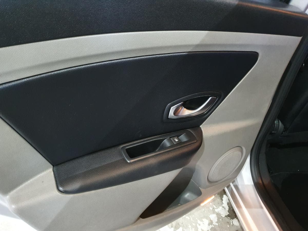 Renault Mégane 1.5 DCI · Ano 2010 — imagem 28