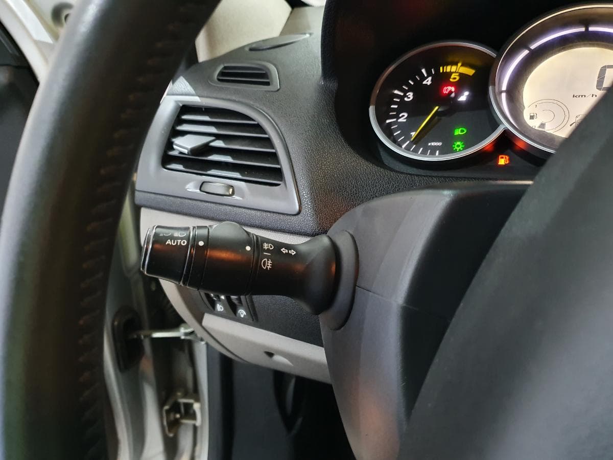 Renault Mégane 1.5 DCI · Ano 2010 — imagem 39
