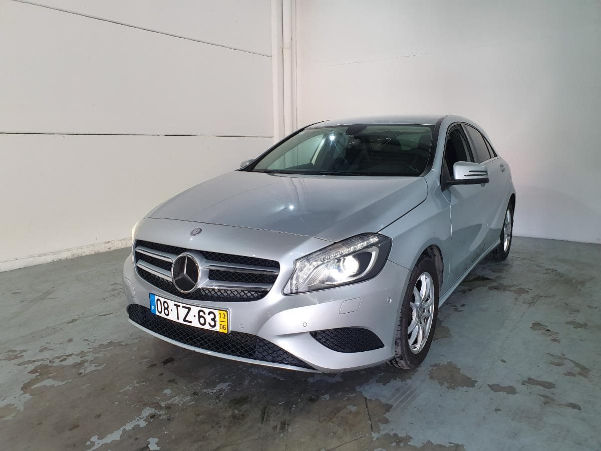 Mercedes-Benz A180 1.5CDI · Ano 2013 — imagem 1