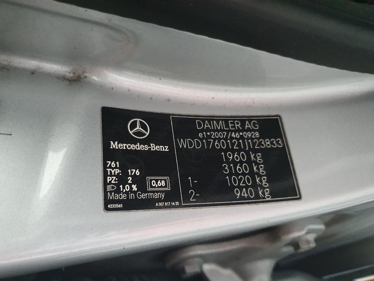 Mercedes-Benz A180 1.5CDI · Ano 2013 — imagem 6