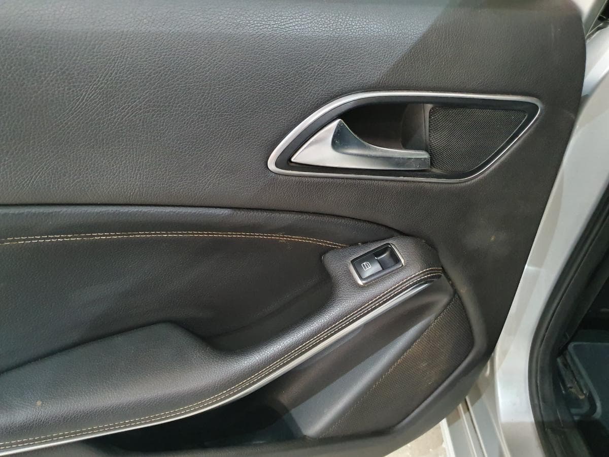 Mercedes-Benz A180 1.5CDI · Ano 2013 — imagem 25
