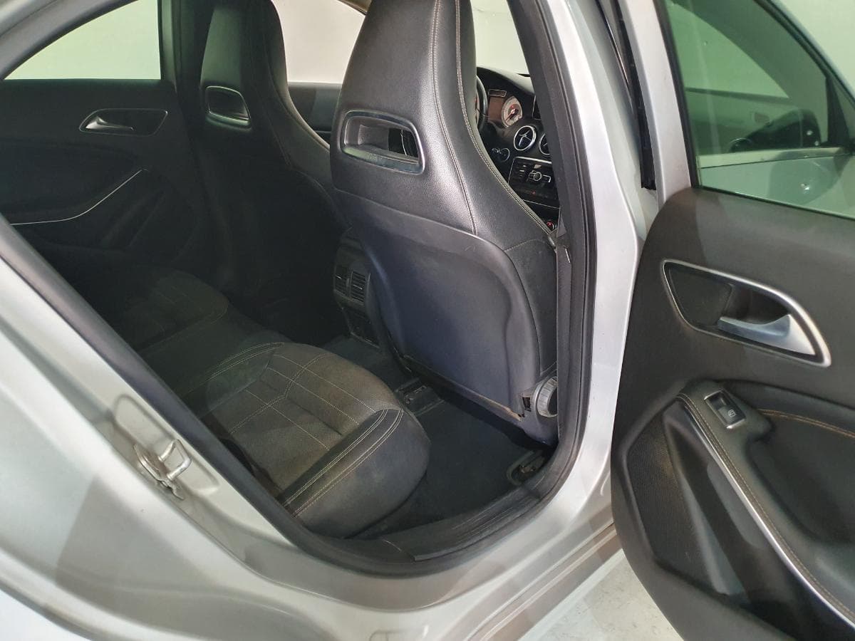 Mercedes-Benz A180 1.5CDI · Ano 2013 — imagem 27