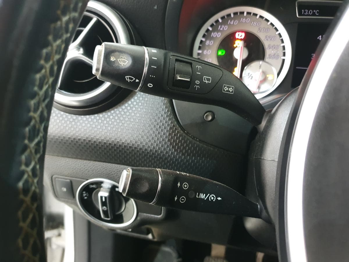 Mercedes-Benz A180 1.5CDI · Ano 2013 — imagem 43