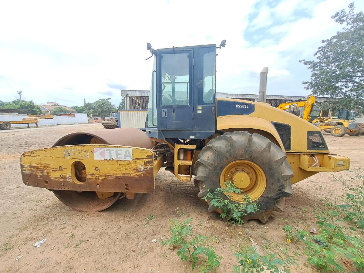 Cilindro Caterpillar CS583 · Viana — imagen 11