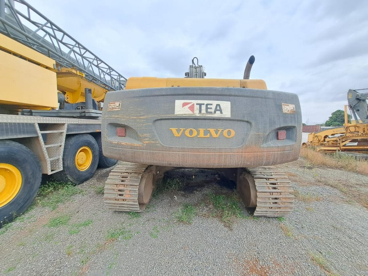 Escavadora VOLVO EC290BLC · Viana — image 2